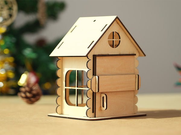 maison en bois découpée au laser
